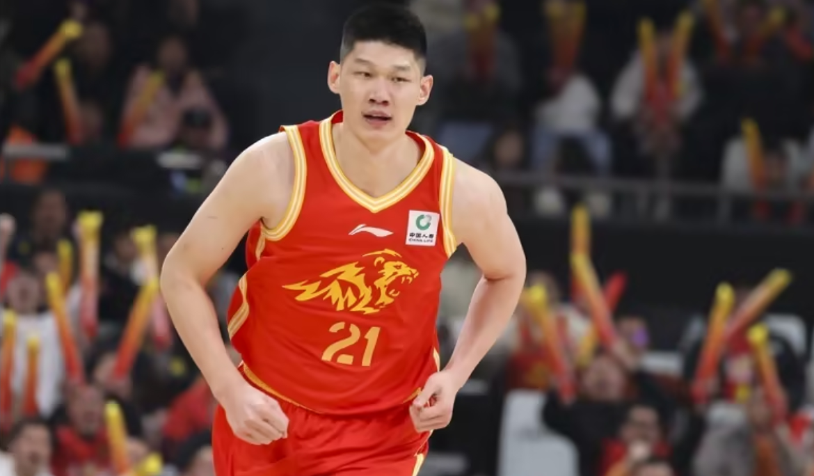 Hu Jinqiu of the Guangsha Lions reacts after making a shot against the Zhejiang Golden Bulls in a CBA game in Hangzhou, east China's Zhejiang Province, January 31, 2026. /Guangsha Lions