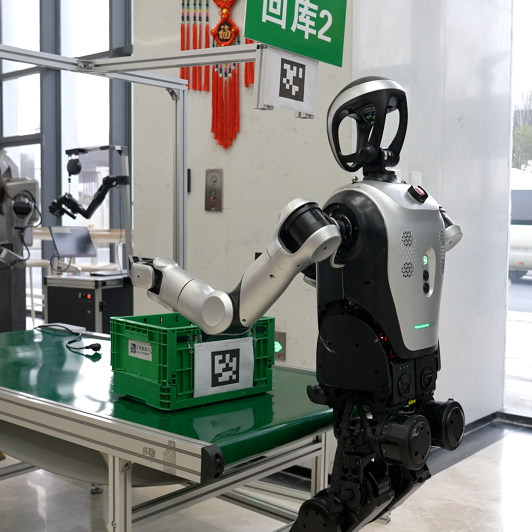 Incredible! China's robots have started attending college