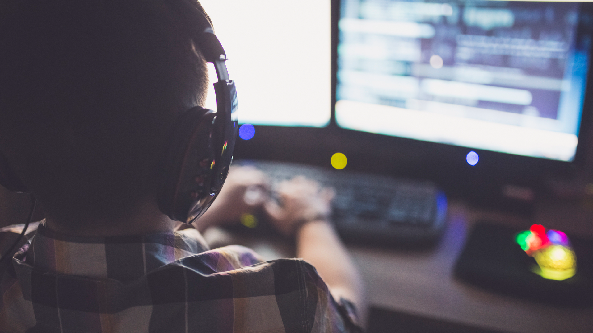 China's internet users top 1.125 billion as digital economy grows