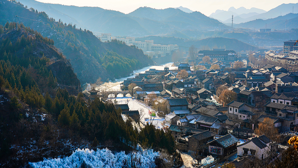 Live: Touring Beijing's Gubei Water Town at the foot of the Great Wall
