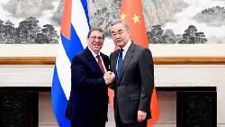 Wang Yi holds talks with Cuban special envoy, pledges mutual support