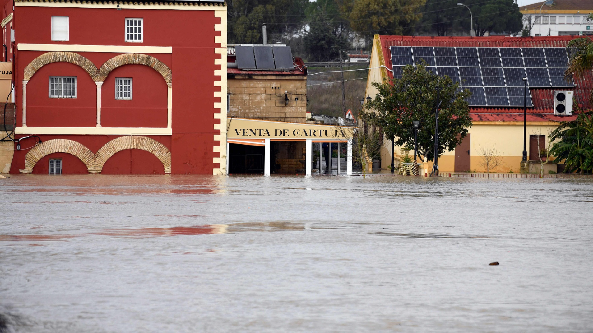 Several thousand evacuated in southern Spain amid storm Leonardo