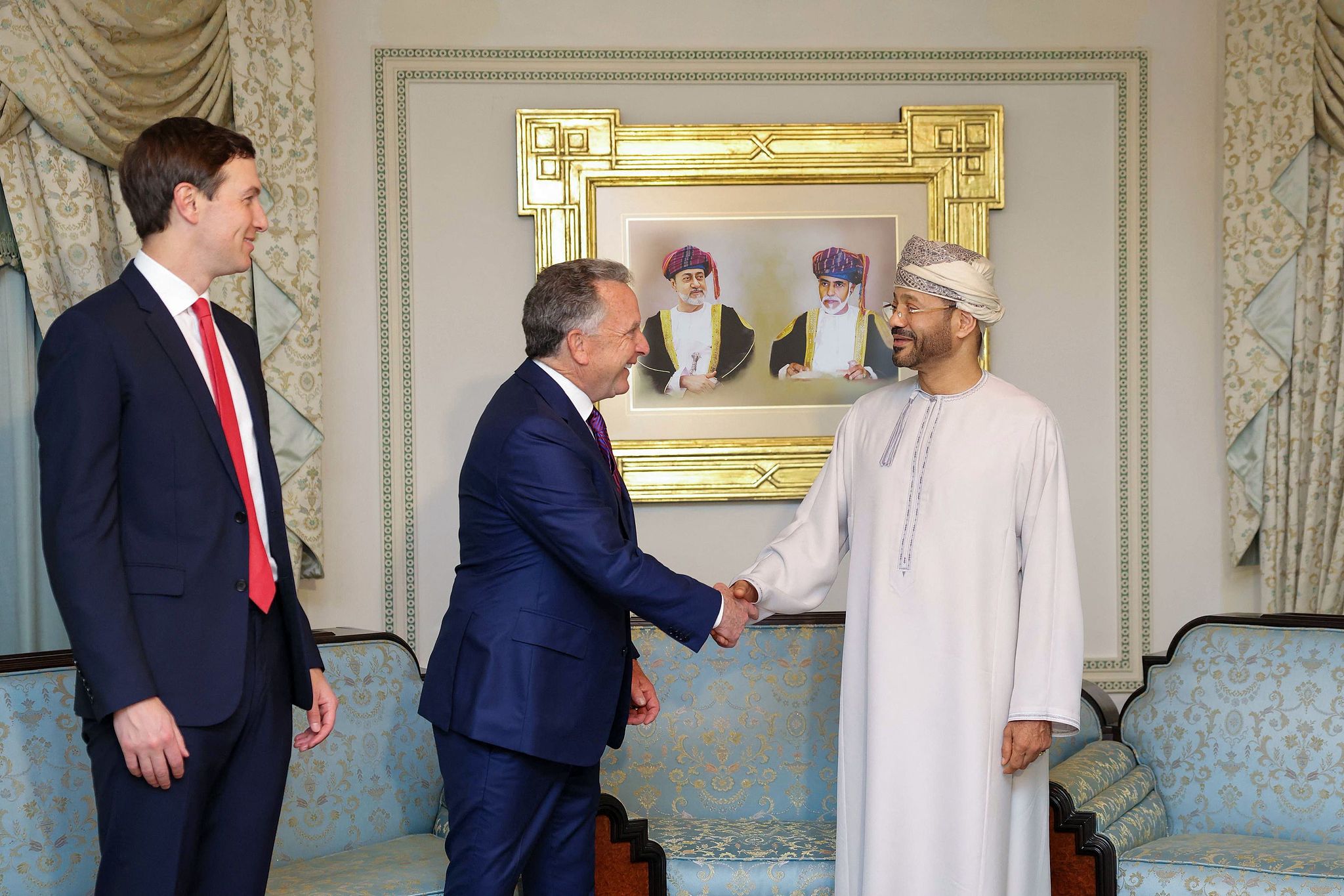 U.S. special envoy Steve Witkoff shakes hands with Oman's Foreign Minister Sayyid Badr bin Hamad bin Hamood Albusaidi as Jared Kushner looks on during a meeting in Muscat, Oman, February 6, 2026. /VCG