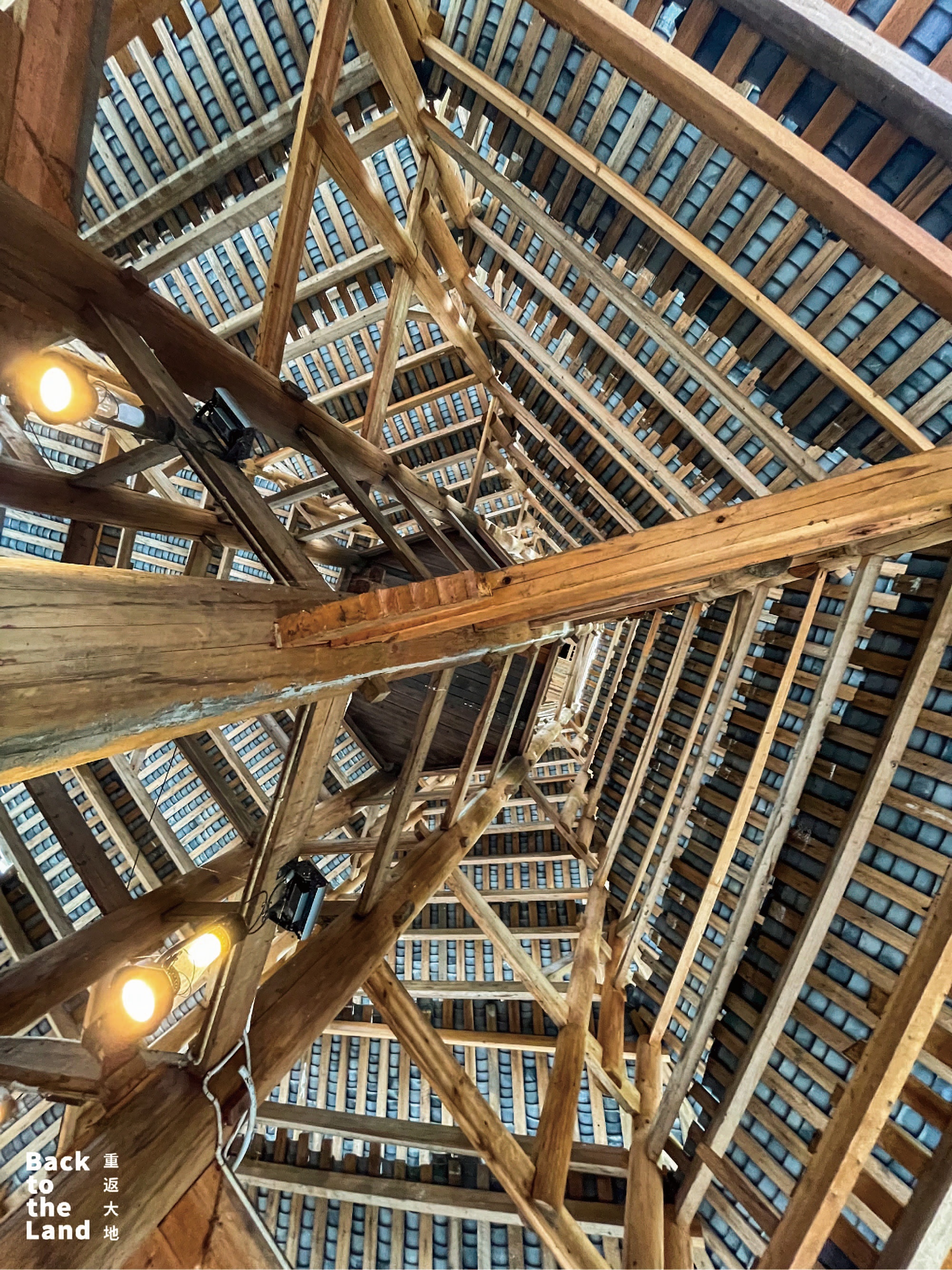 As the focal point of every Dong village, the drum tower serves as a gathering place for people to discuss village affairs. /CGTN