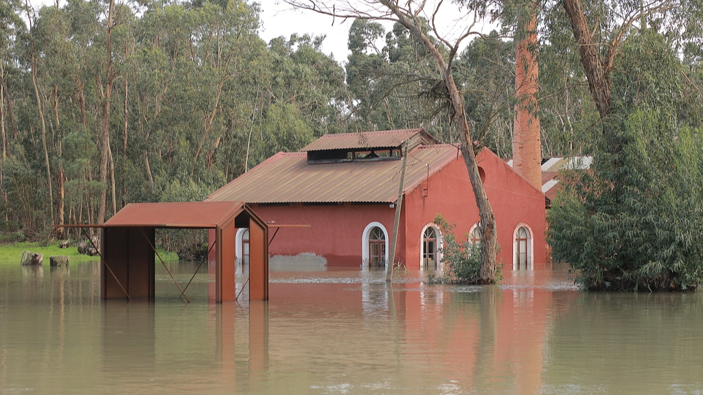 An old museum and its surrounding area suffer severe flooding near Lisbon, Portugal, February 7, 2026. /VCG