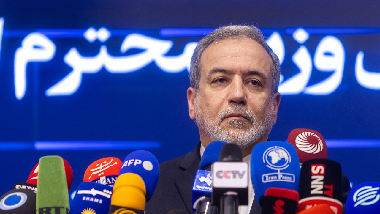 Iran firm in nuclear talks, cites Israel as complicating factor