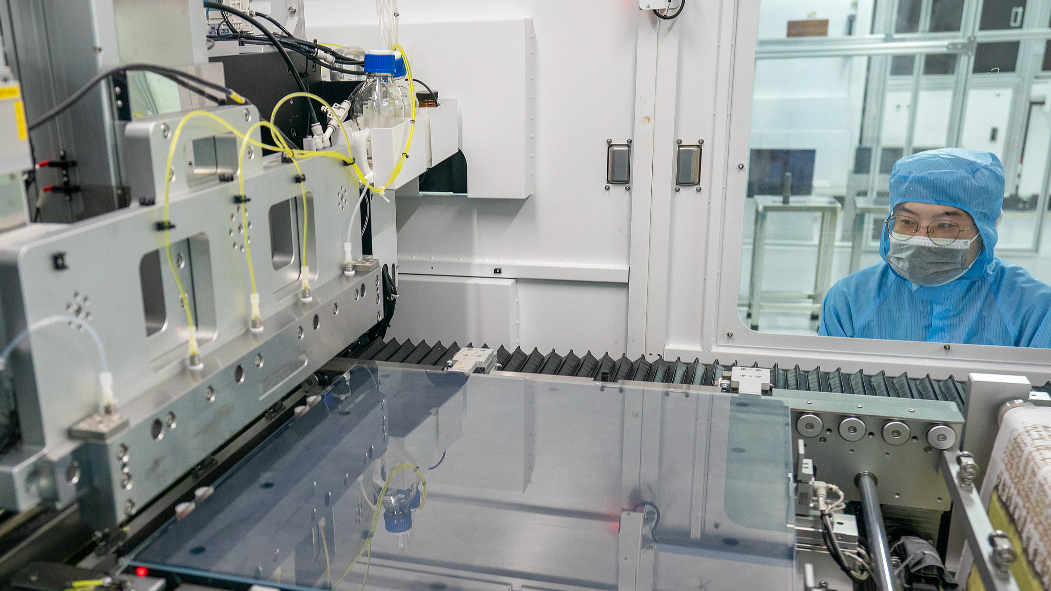 The inverted perovskite photovoltaic cell. /VCG