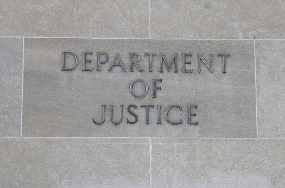 The sign for the U.S. Department of Justice is seen on the building, Washington, D.C., February 6, 2026. /CFP 