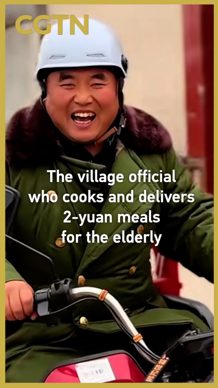 Village official cooks, delivers 2-yuan meals for the elderly