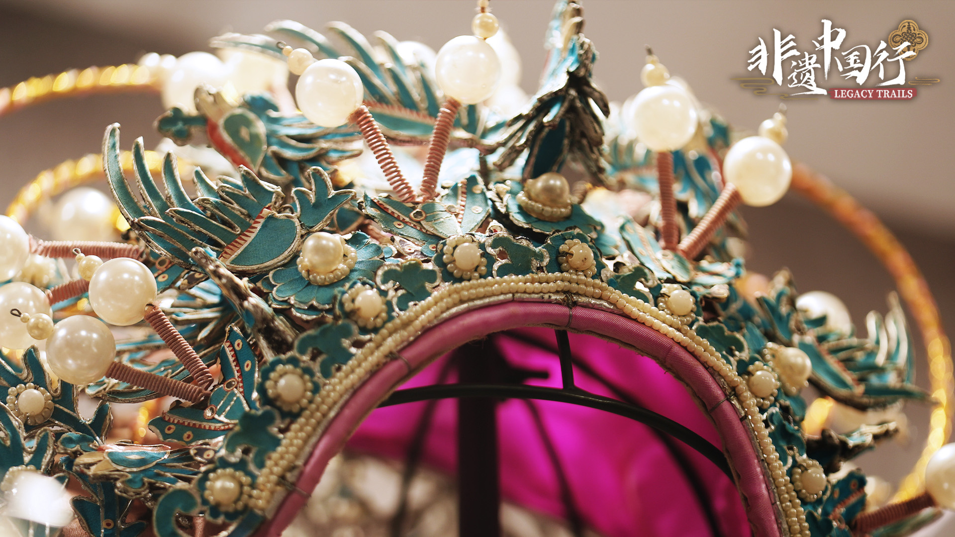 Splendor and symbolism of Chinese opera headpieces