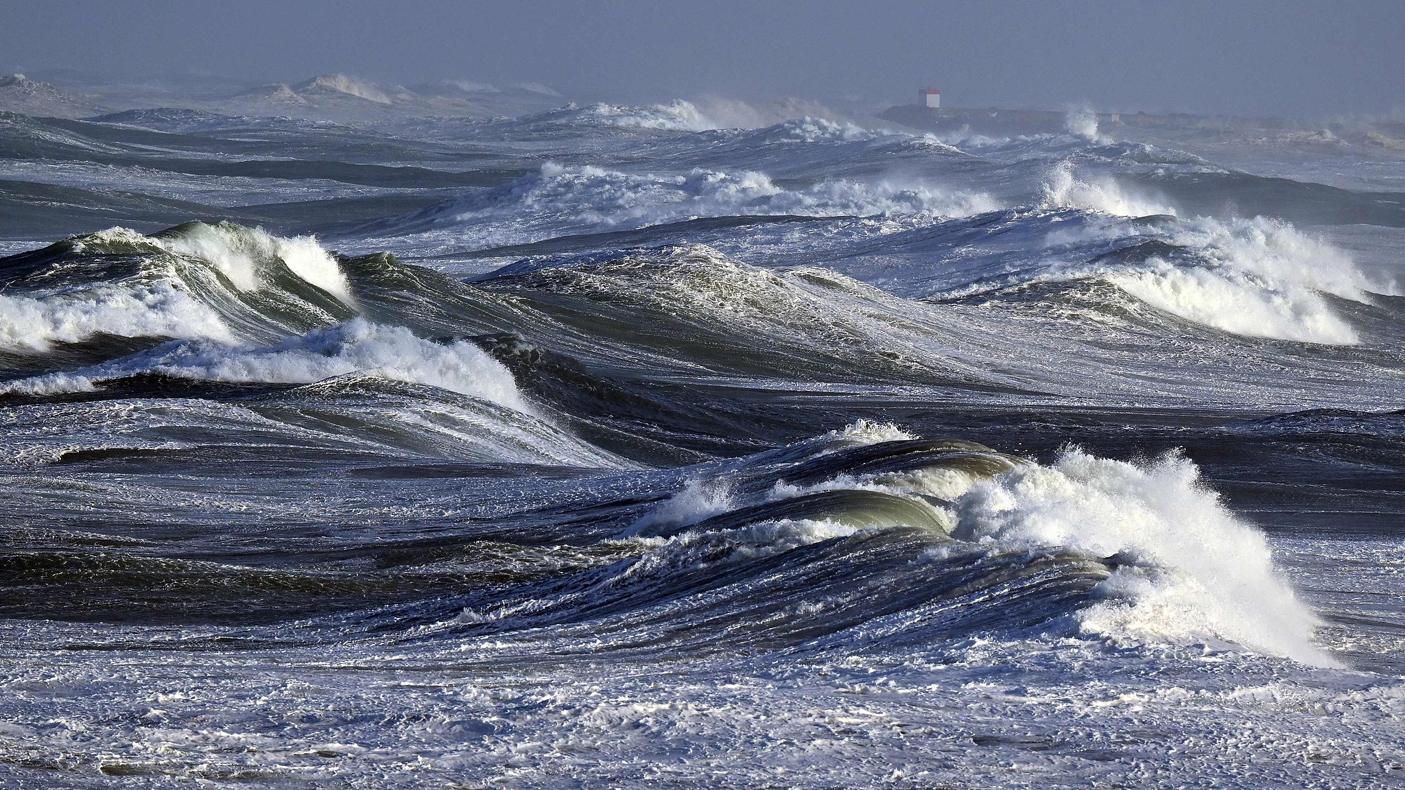 Storm Nils leaves 850,000 households without power in southern France