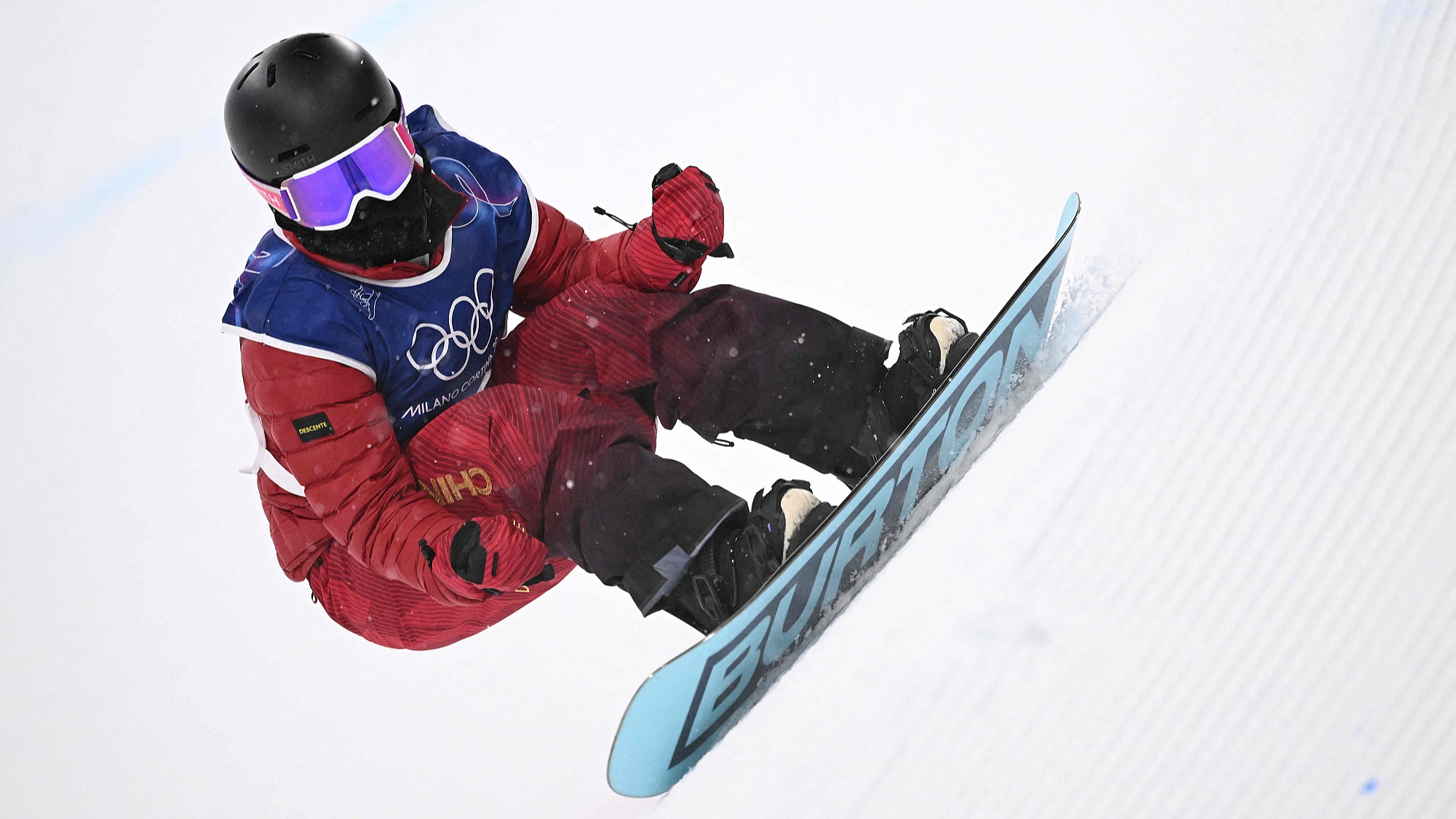 China's Cai Xuetong competes in the women's snowboard halfpipe final at the 2026 Milano Cortina Winter Olympics at the Livigno Snow Park in Livigno, Italy, February 12, 2026. /VCG