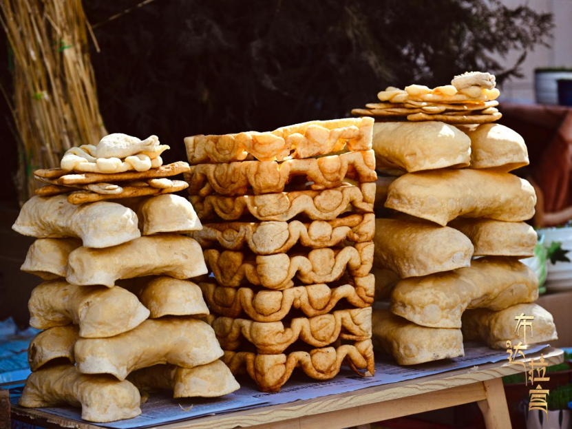 Dega on sale in Barkhor Old Town in Lhasa. /CGTN