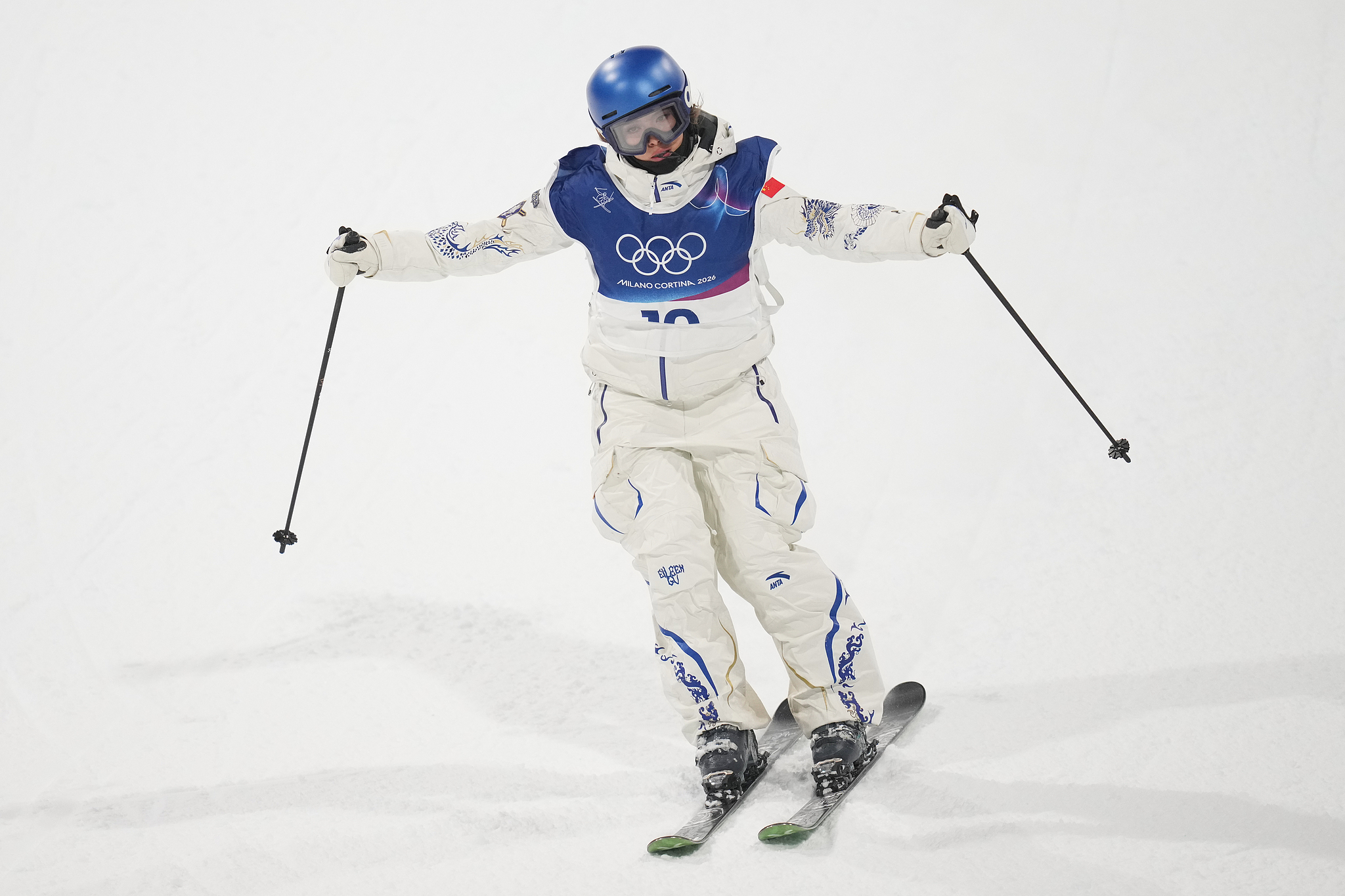 Gu Ailing of China competes in the women's freestyle skiing big air qualification round at the 2026 Milano Cortina Winter Olympics in Livigno, Italy, February 14, 2026. /VCG