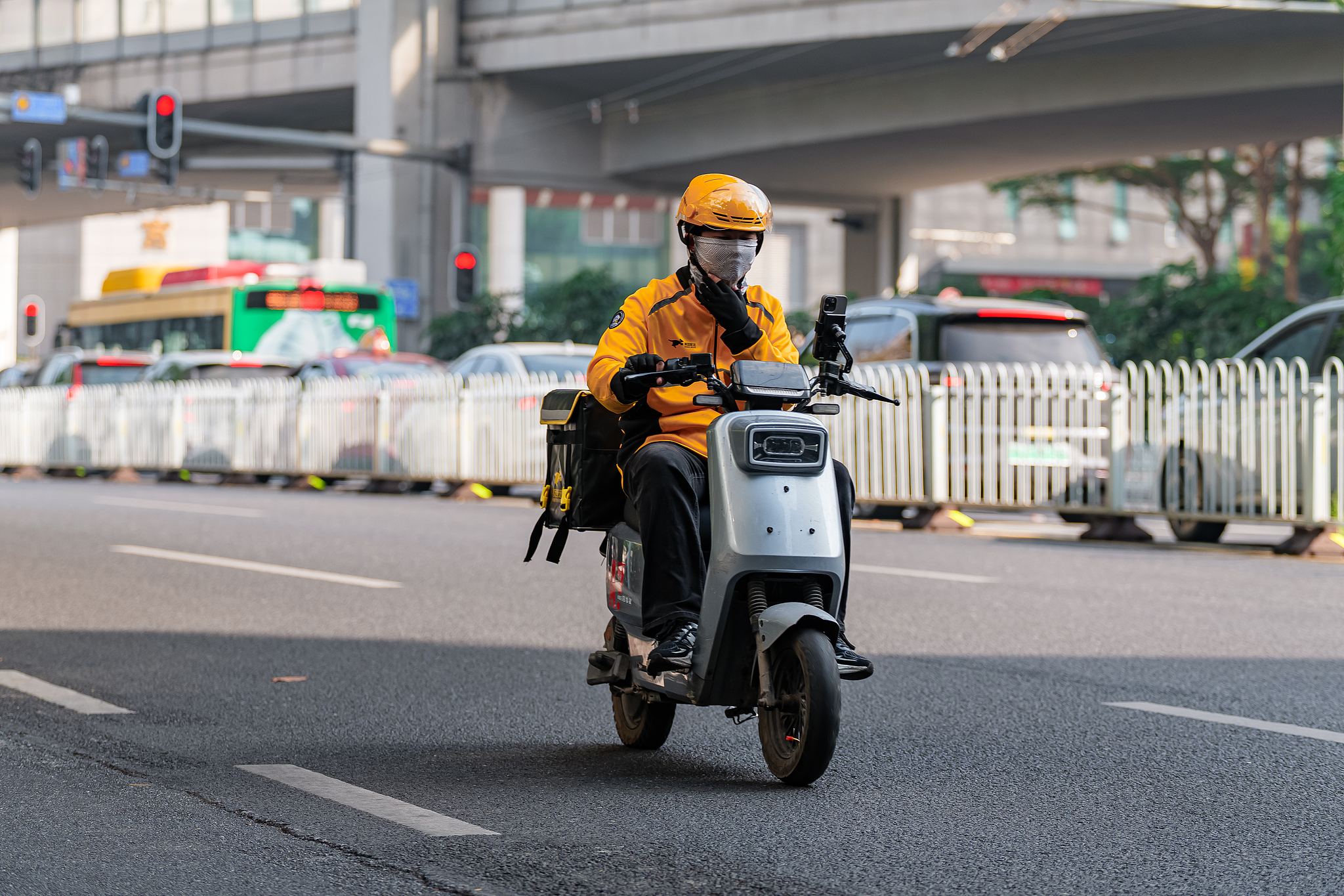 Guangzhou's gig workers: protected and powered