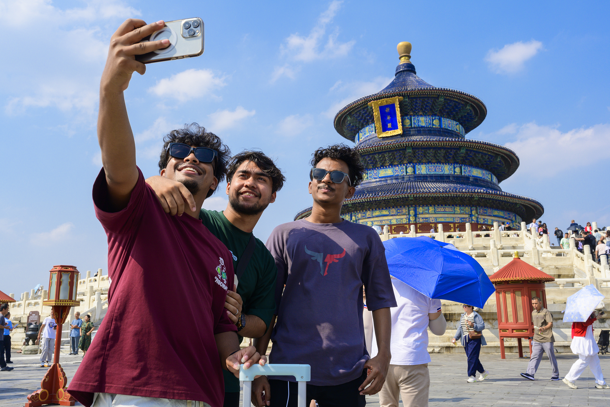 Tourists take selfies at the Temple of Heaven in Beijing, capital of China, September 11, 2025. /CFP
