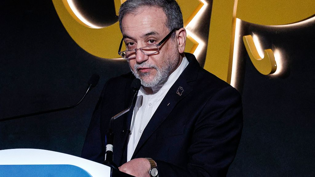 Trump backs Israeli strikes on Iran missile program if talks fail