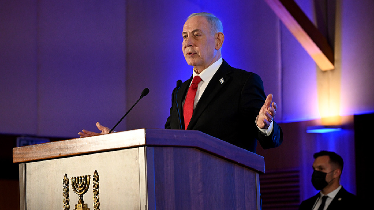 Israeli PM urges strict terms in any Iran deal