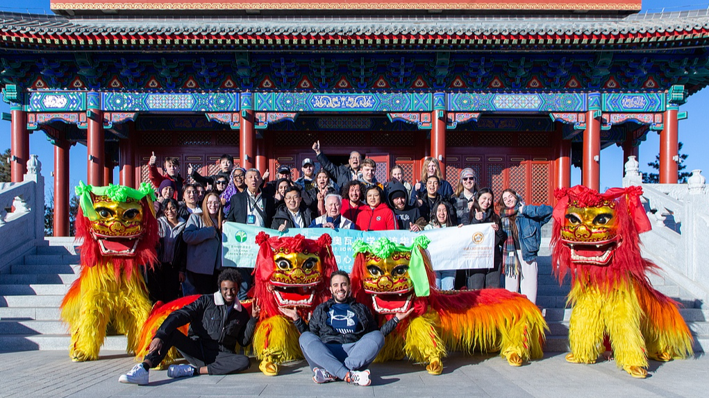 Xi Jinping's Chinese New Year card to Iowa friends: A 41-year bond