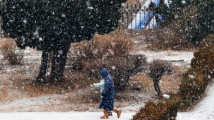 China issues blue alert for cold wave as temperatures plunge