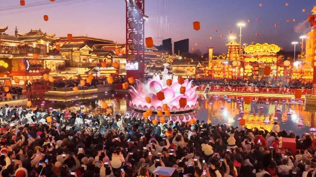 Joy across China: Vibrant celebrations mark the Year of the Horse