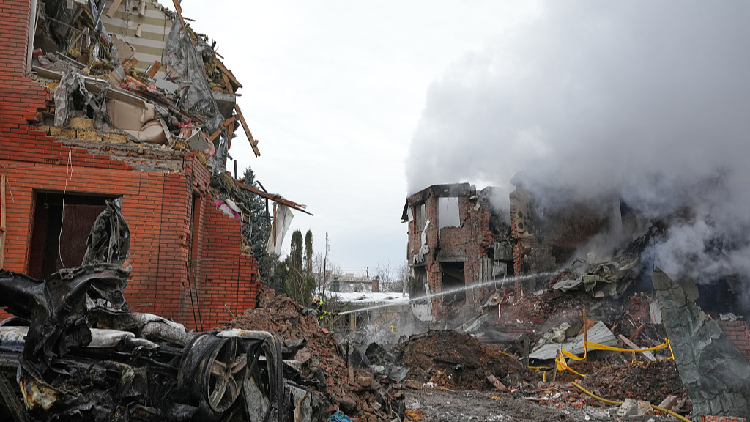 China continues to stress political resolution of Ukraine crisis