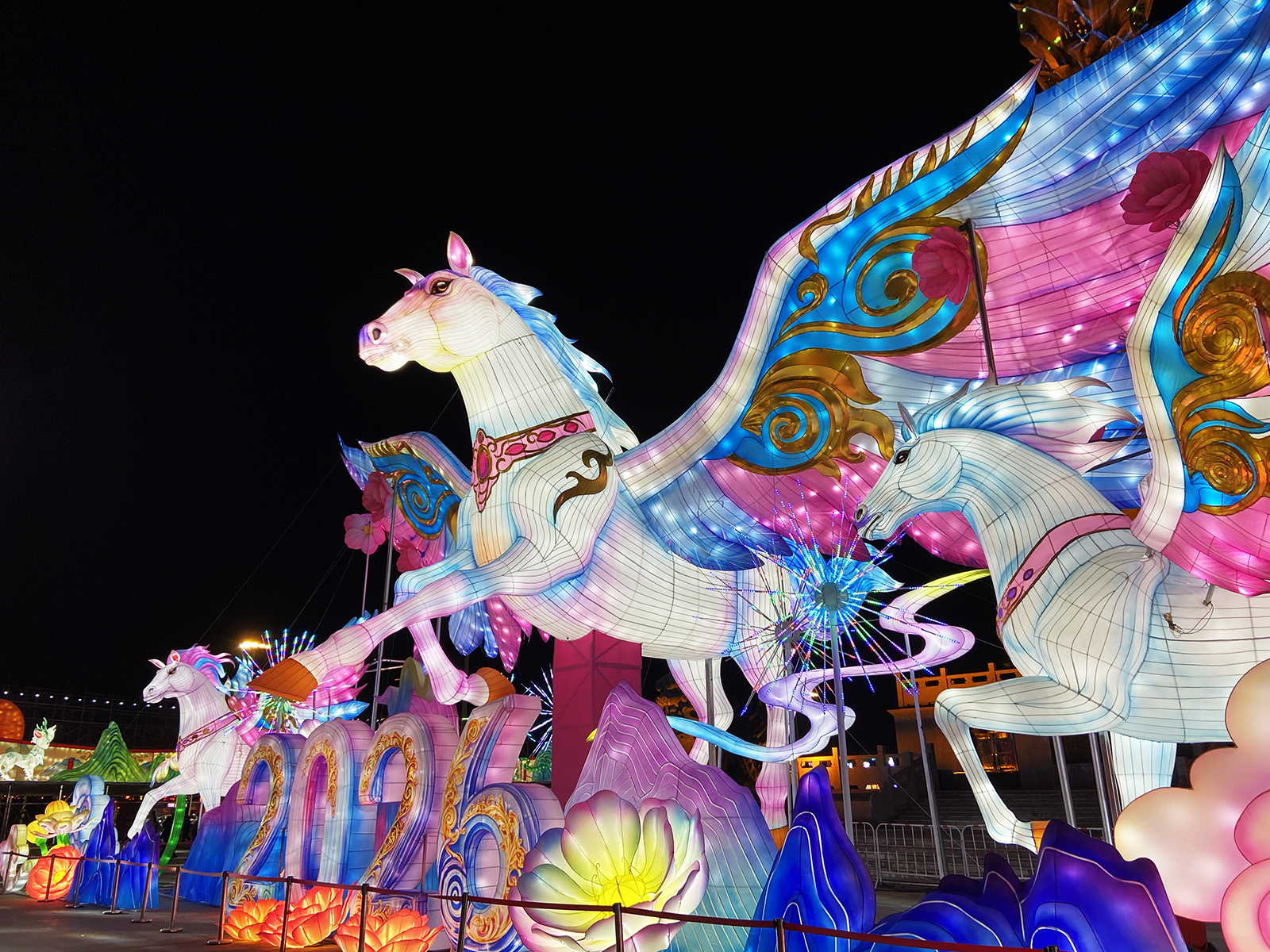 Flying horse lanterns dazzle at the Spring Festival lantern fair at South Lake Park in Tangshan, Hebei Province. /CGTN