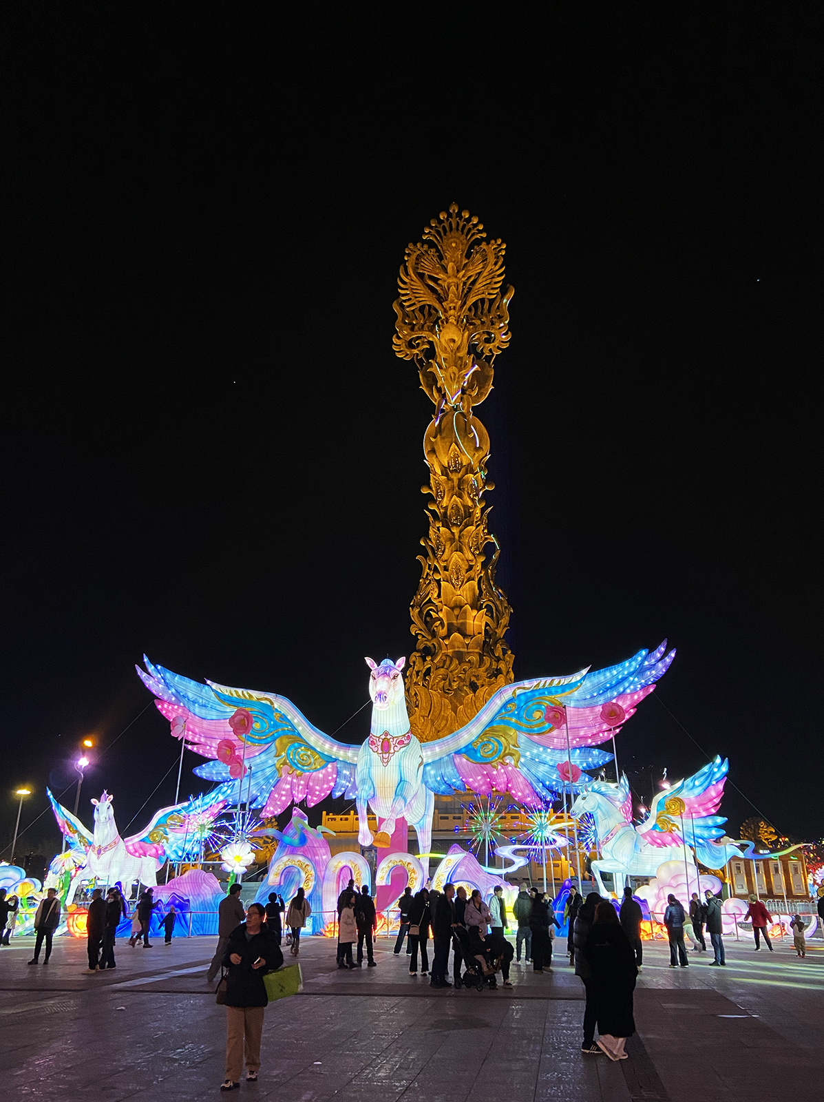 Visitors explore the Spring Festival lantern fair at South Lake Park in Tangshan, Hebei Province. /CGTN