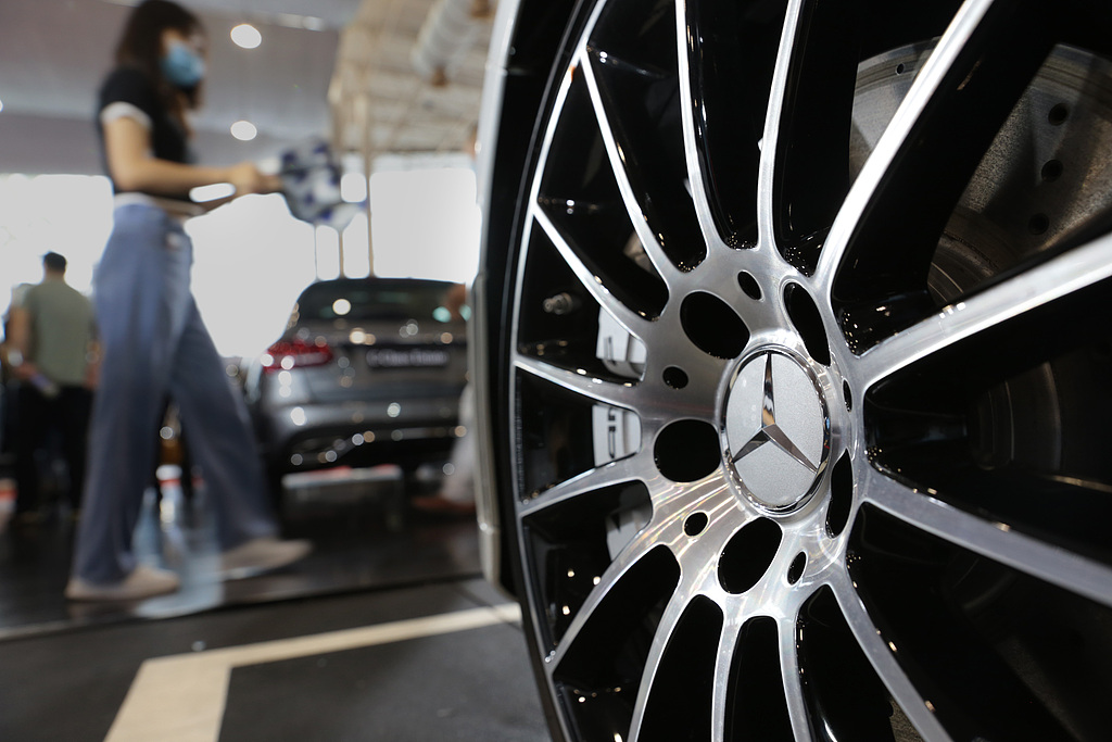 The logo of Mercedes-Benz is seen in Weifang, Shandong province, China, July 19, 2020. / VCG