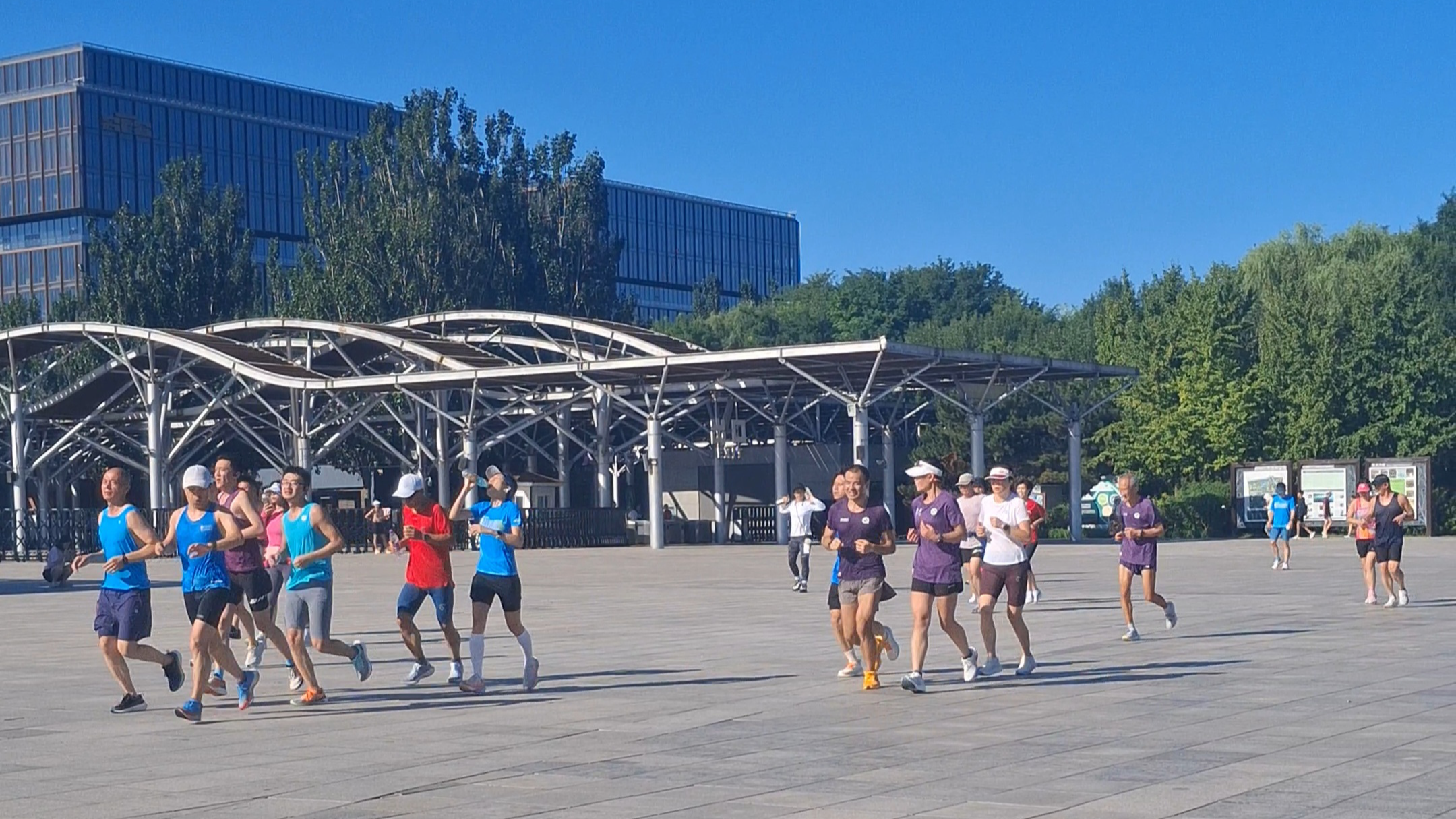 Running through Beijing: How parks and paths shape everyday health