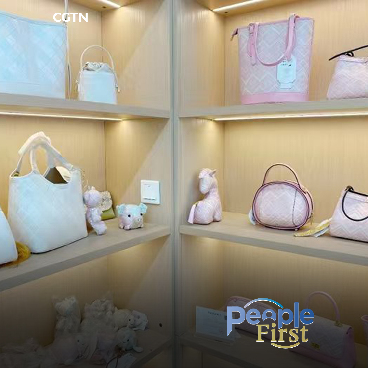 NPC Deputy Lyu Yan: Showcasing local cultural treasures to the nation