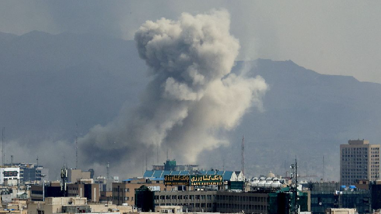 Chinese FM affirms support to Iran in safeguarding sovereignty