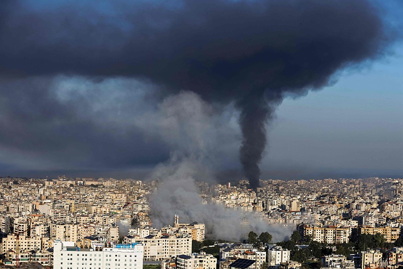 Plumes of smoke rise from the sites of Israeli airstrikes on the southern suburbs of Beirut, March 3, 2026. /VCG