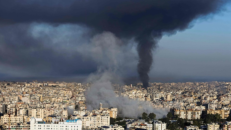 Israeli troops 'operating in southern Lebanon' as fighting intensifies