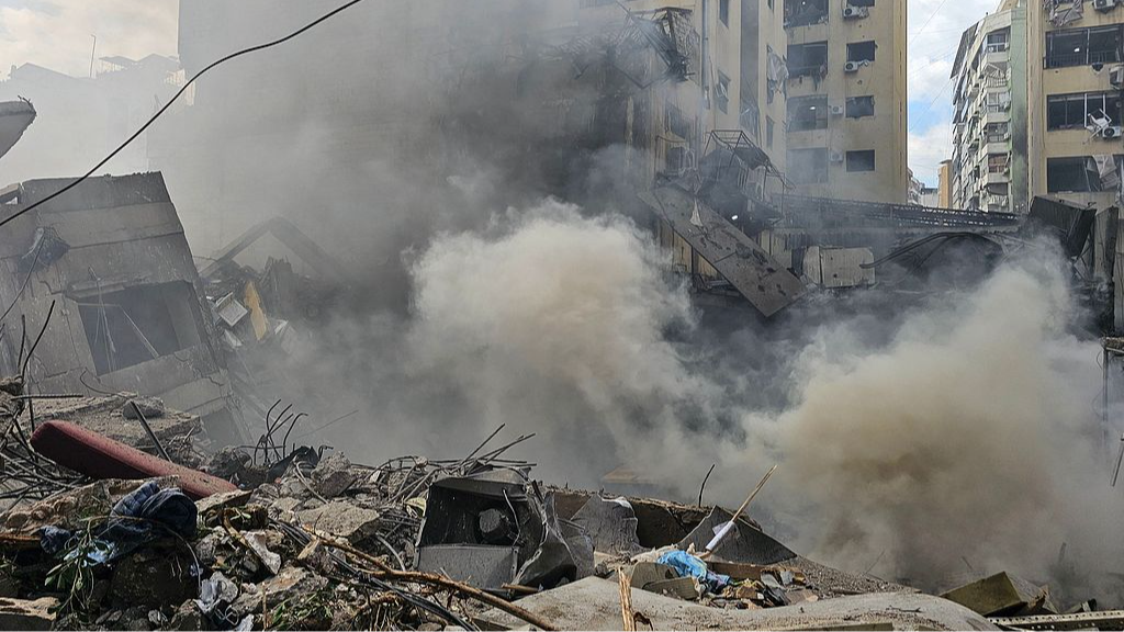 Smoke billows from the site of an Israeli airstrike that targeted the Haret Hreik neighbourhood in the southern suburbs of Beirut, Lebanon, March 4, 2026. /VCG