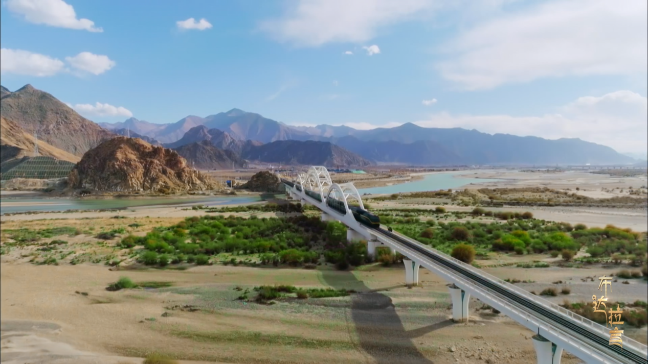 The Qinghai-Xizang Railway.