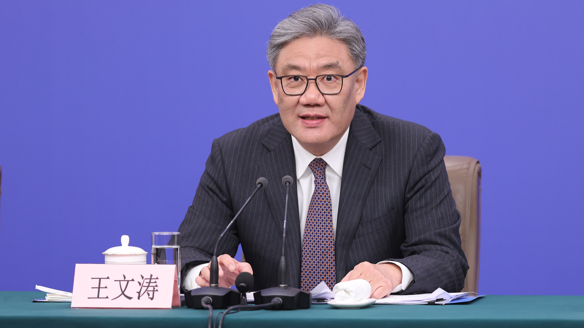 China to promote imports of high-quality consumer services: minister