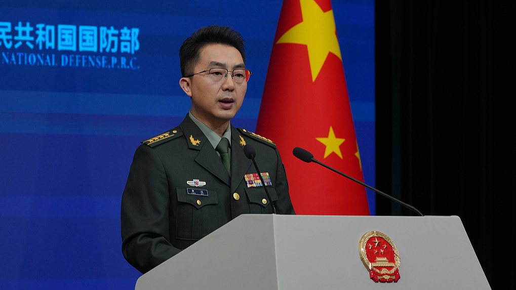 China's Ministry of National Defense spokesperson Jiang Bin speaks during a monthly press briefing, Beijing, China, January 29, 2026. /VCG