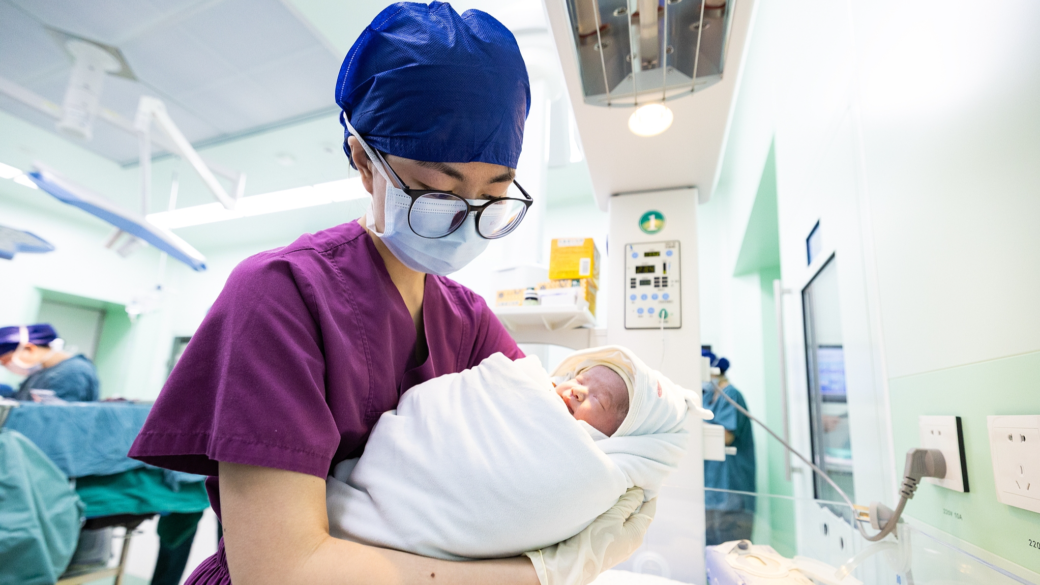 China's 33 million 'stipend' babies: A multi-million-yuan push