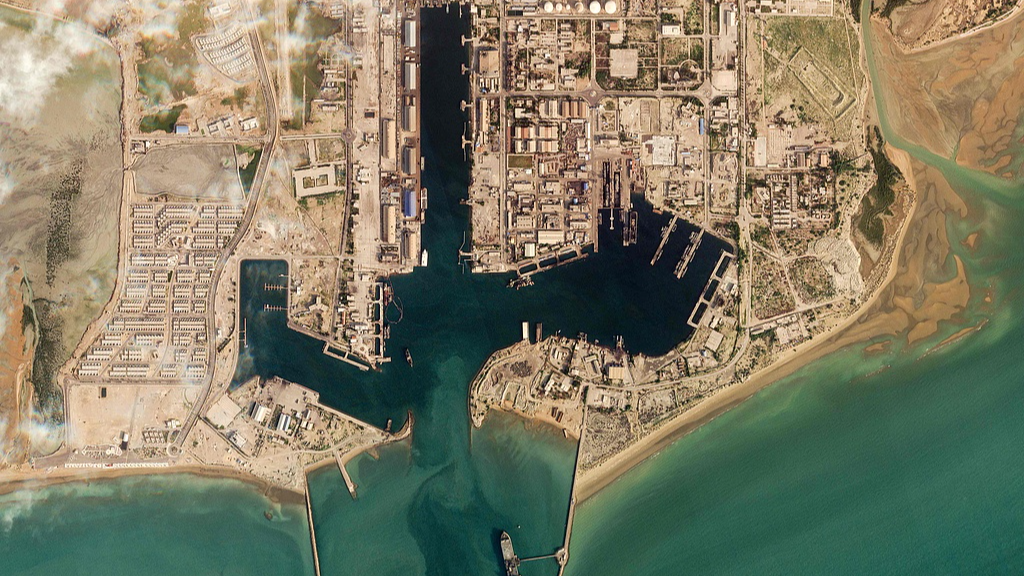 Iran's IRGC hits 'violating' oil tanker in Strait of Hormuz