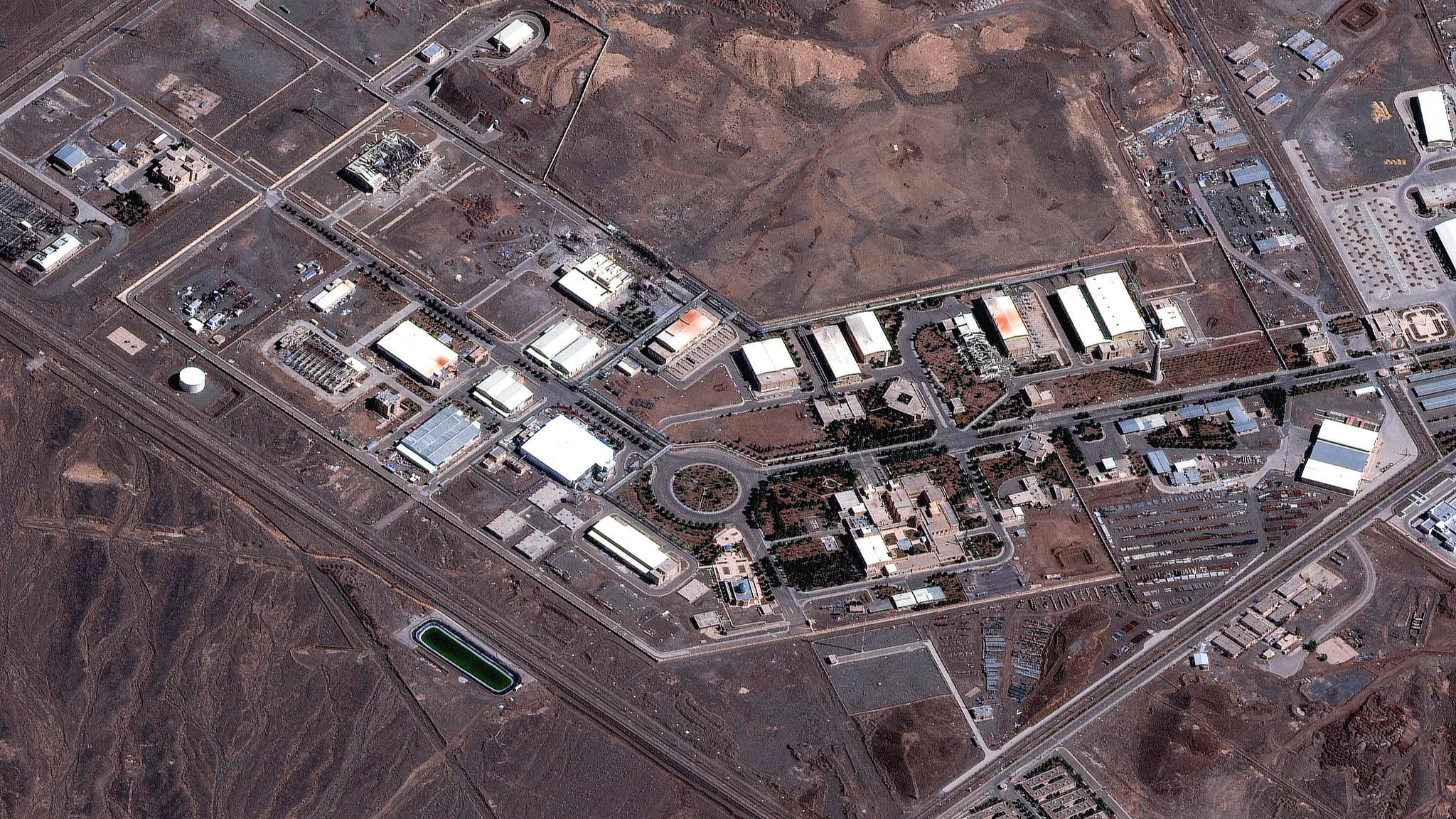 This handout satellite image courtesy of Vantor shows the Natanz Nuclear Facility near Natanz, Isfahan province, in central Iran on March 7, 2026. /VCG
