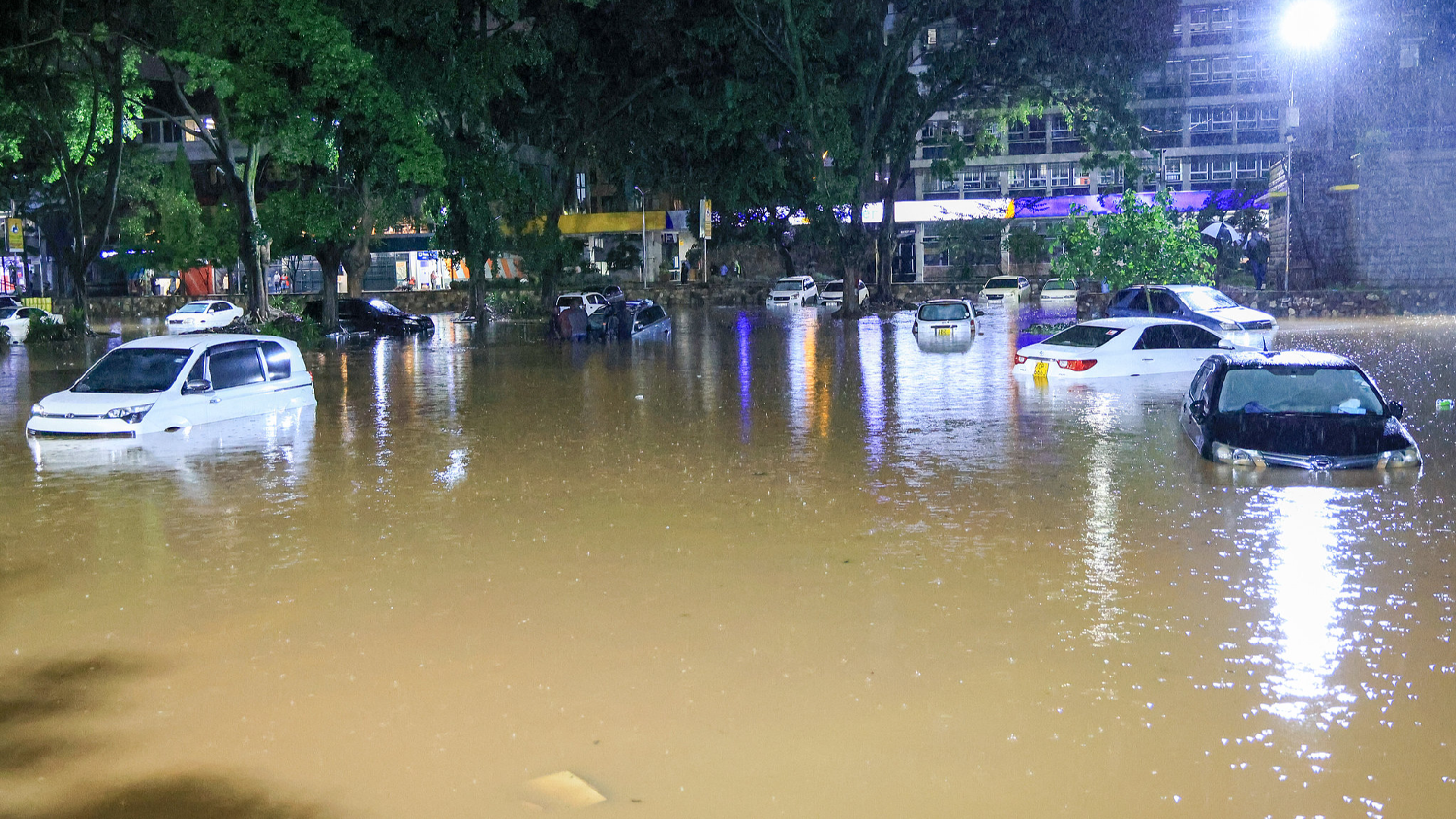 Death toll from flood rises to 28 in Kenya's capital