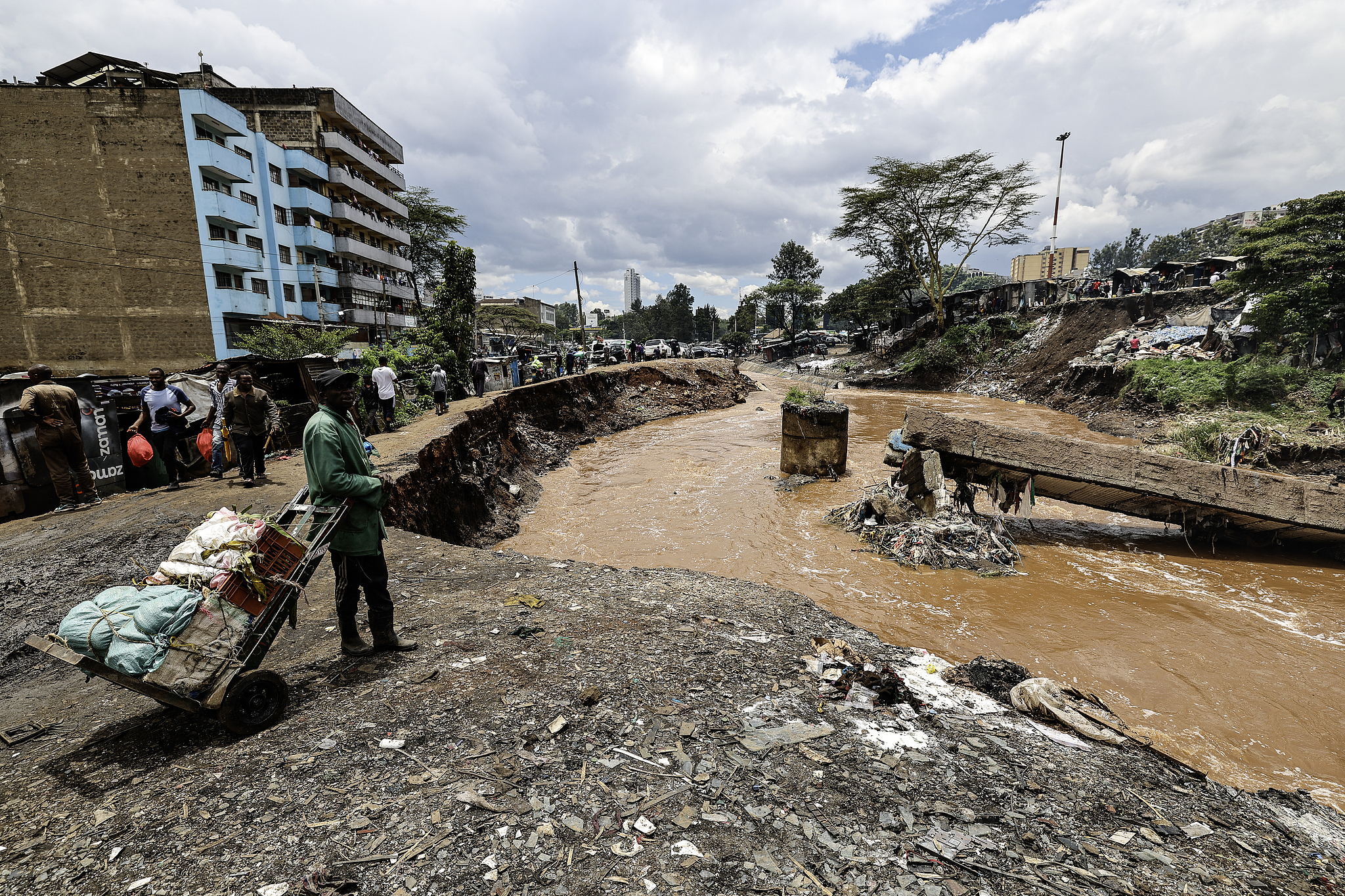 A damaged footbridge in downtown Nairobi, Kenya, March 7, 2026. /VCG