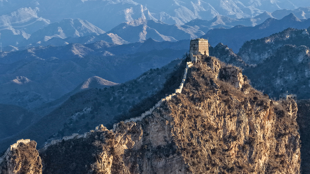 Live: Embrace the splendor of the Simatai Great Wall in Beijing