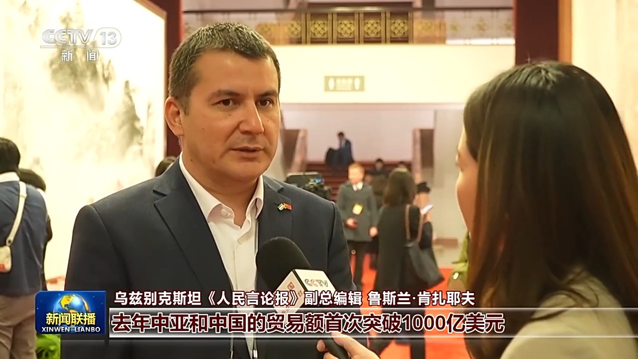 Ruslan Kenzhaev, deputy editor-in-chief of Uzbekistan's leading newspaper Narodnoe Slovo, in an interview with CMG. /CMG