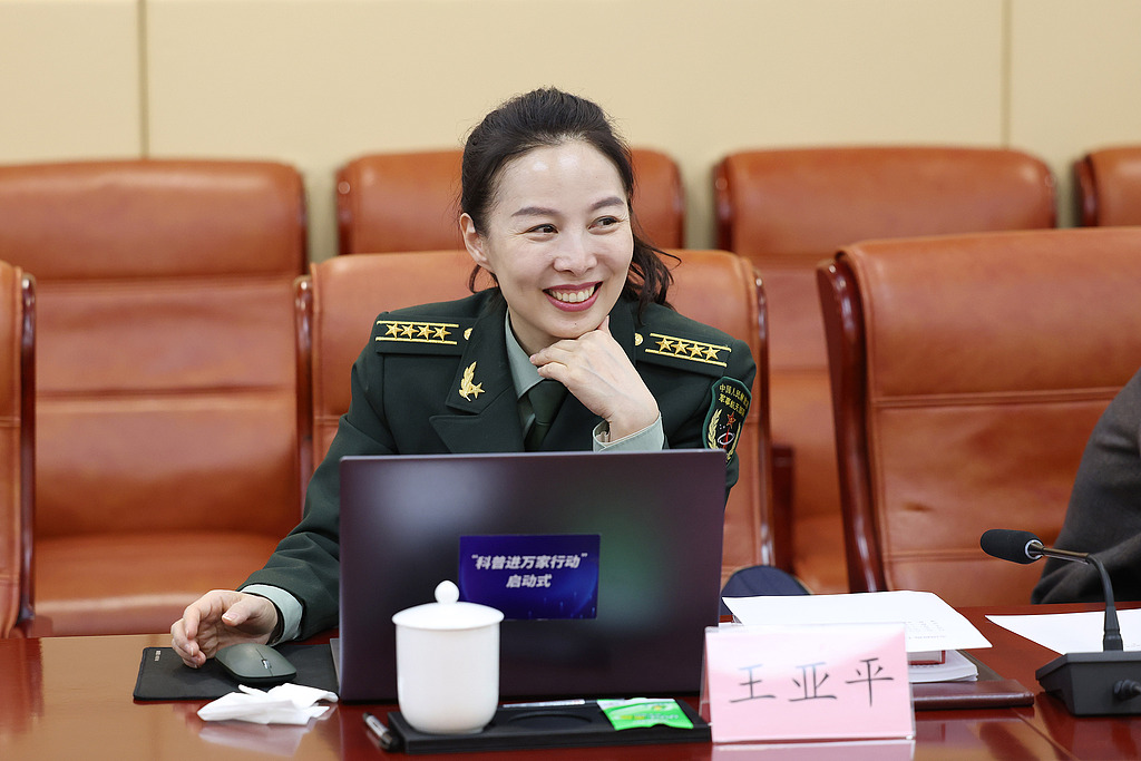 CPPCC member and female taikonaut Wang Yaping discussed China's acceleration in space advancement at this year's Two Sessions. /VCG