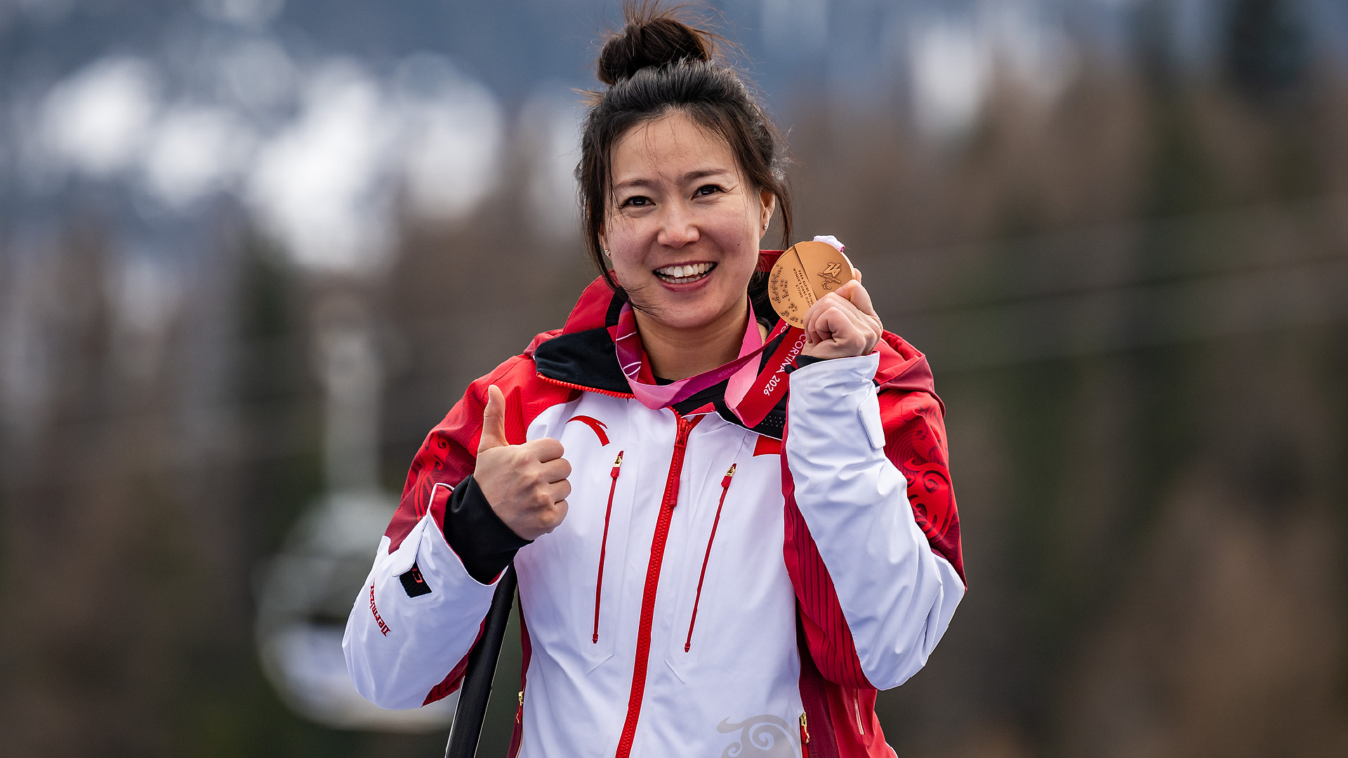 Liu Sitong claims bronze medal in women's giant slalom sitting final