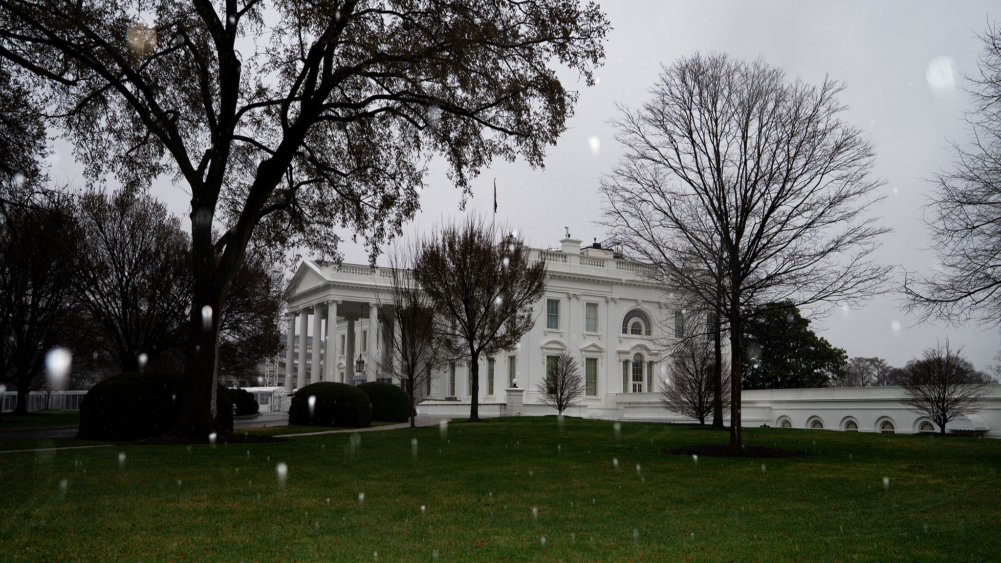 Triple pressures facing US economy