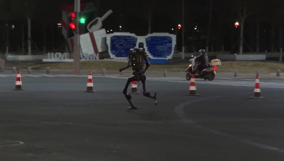 A humanoid robot in the practice test. /CMG