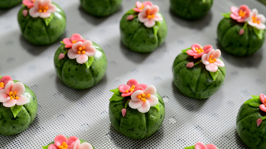 Shaping Spring: Creative Qingming Guo delight eyes and plates